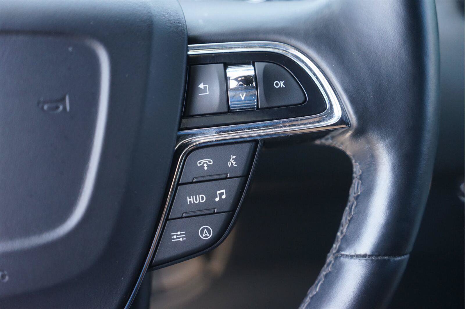 Used 2023 Lincoln Navigator Reserve AWD/4WD image 26
