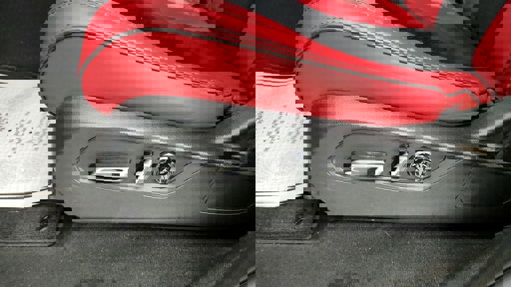 Used 2023 Acura MDX A-Spec image 11