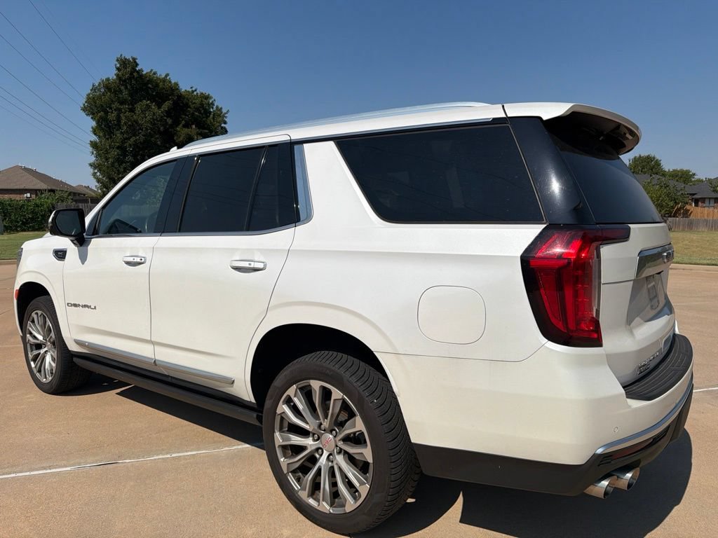 Used 2021 GMC Yukon Denali w/ Denali Premium Package AWD/4WD image 16