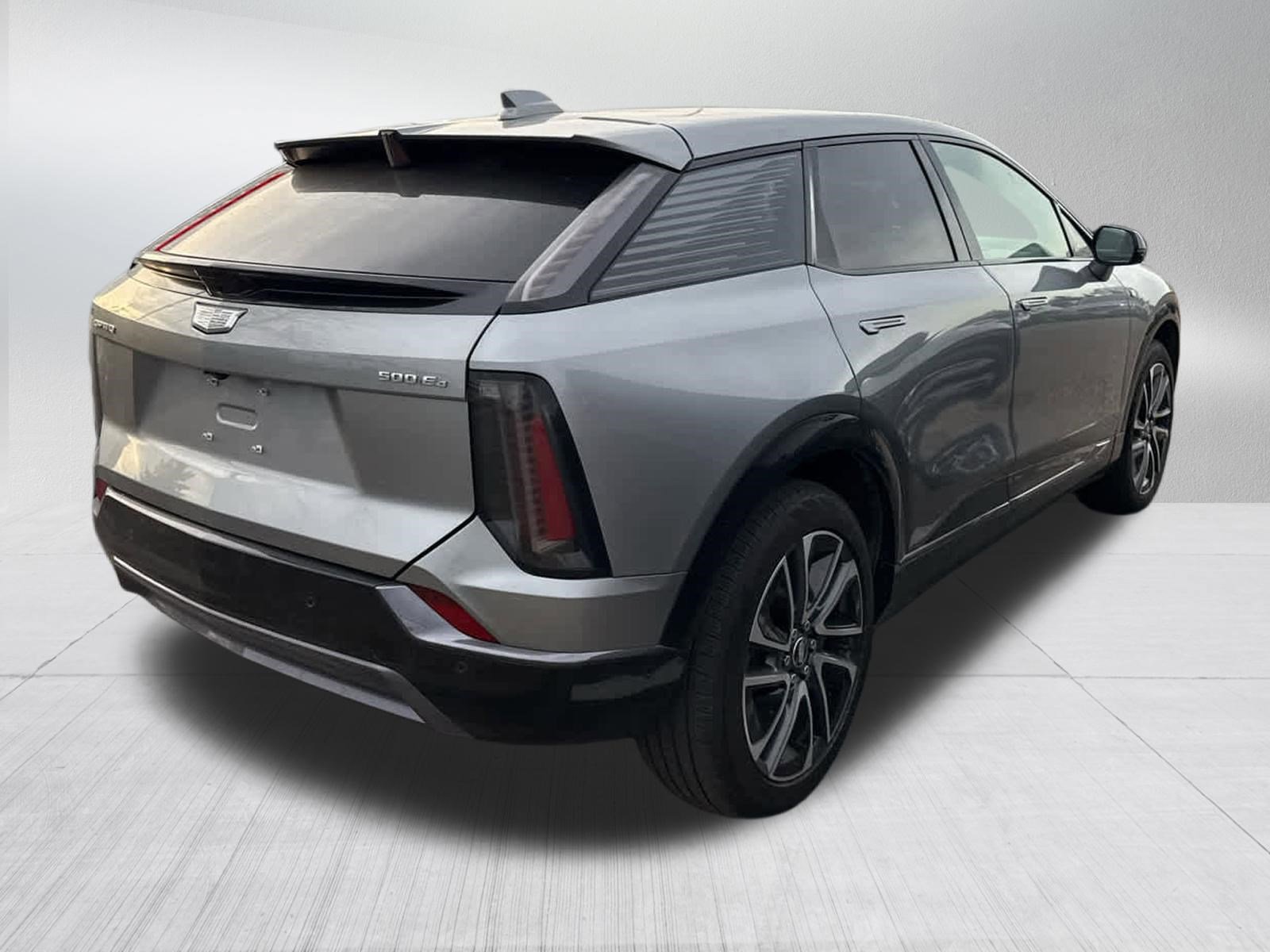 Used 2025 Cadillac Optiq Sport 2 w/ LPO, Floor Liner Package image 6