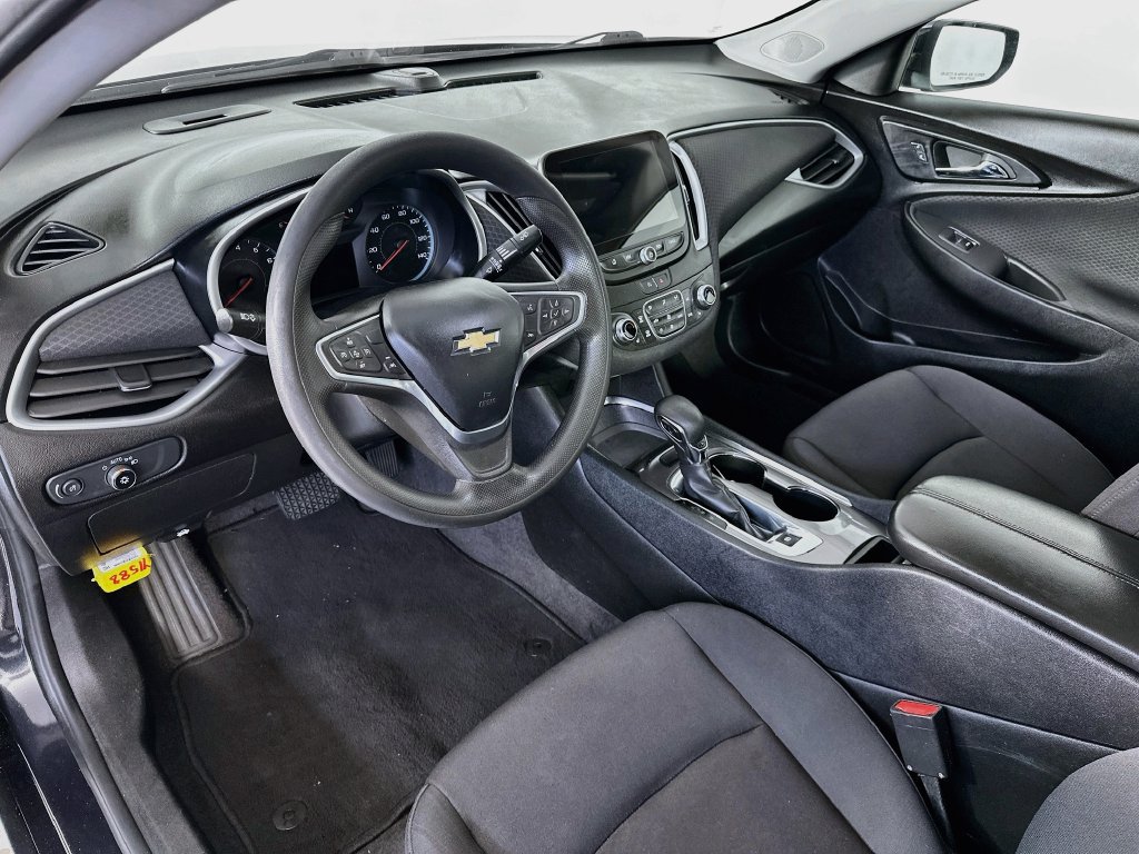 Used 2023 Chevrolet Malibu LT FWD image 30