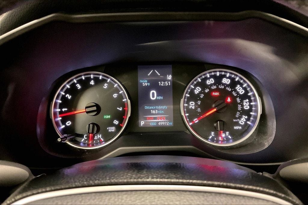 Used 2021 Toyota RAV4 XLE w/ Convenience Package AWD/4WD image 13