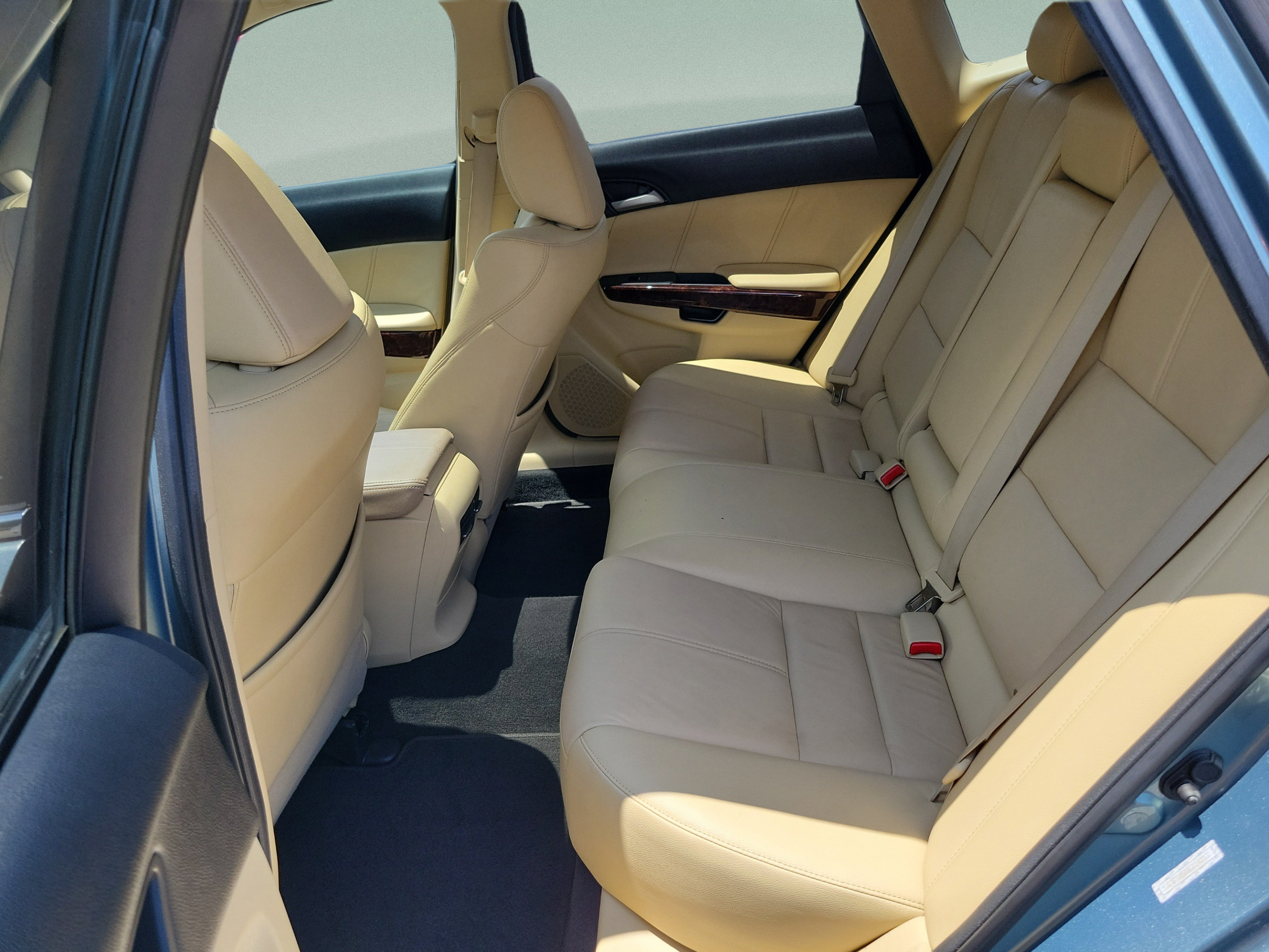Used 2010 Honda Crosstour EX-L image 9