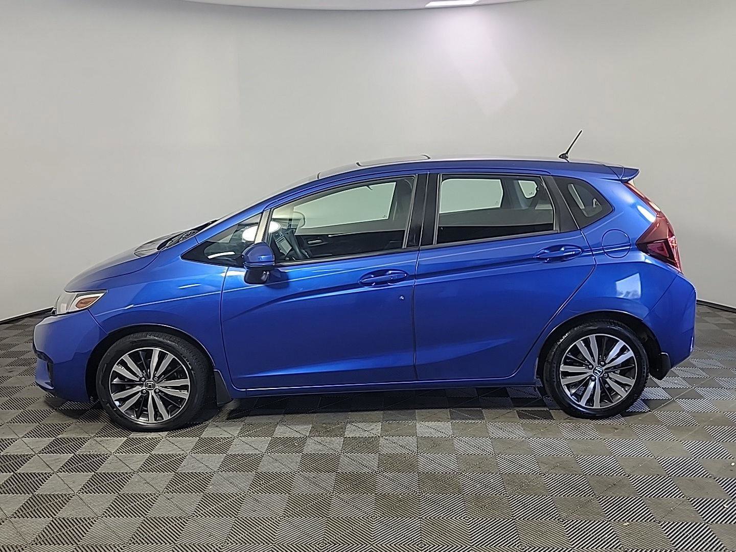 Used 2015 Honda Fit EX image 11