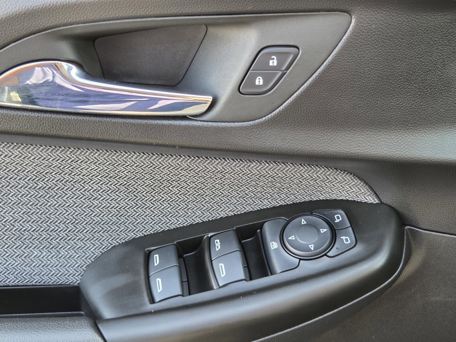 Used 2023 Chevrolet TrailBlazer LT image 25