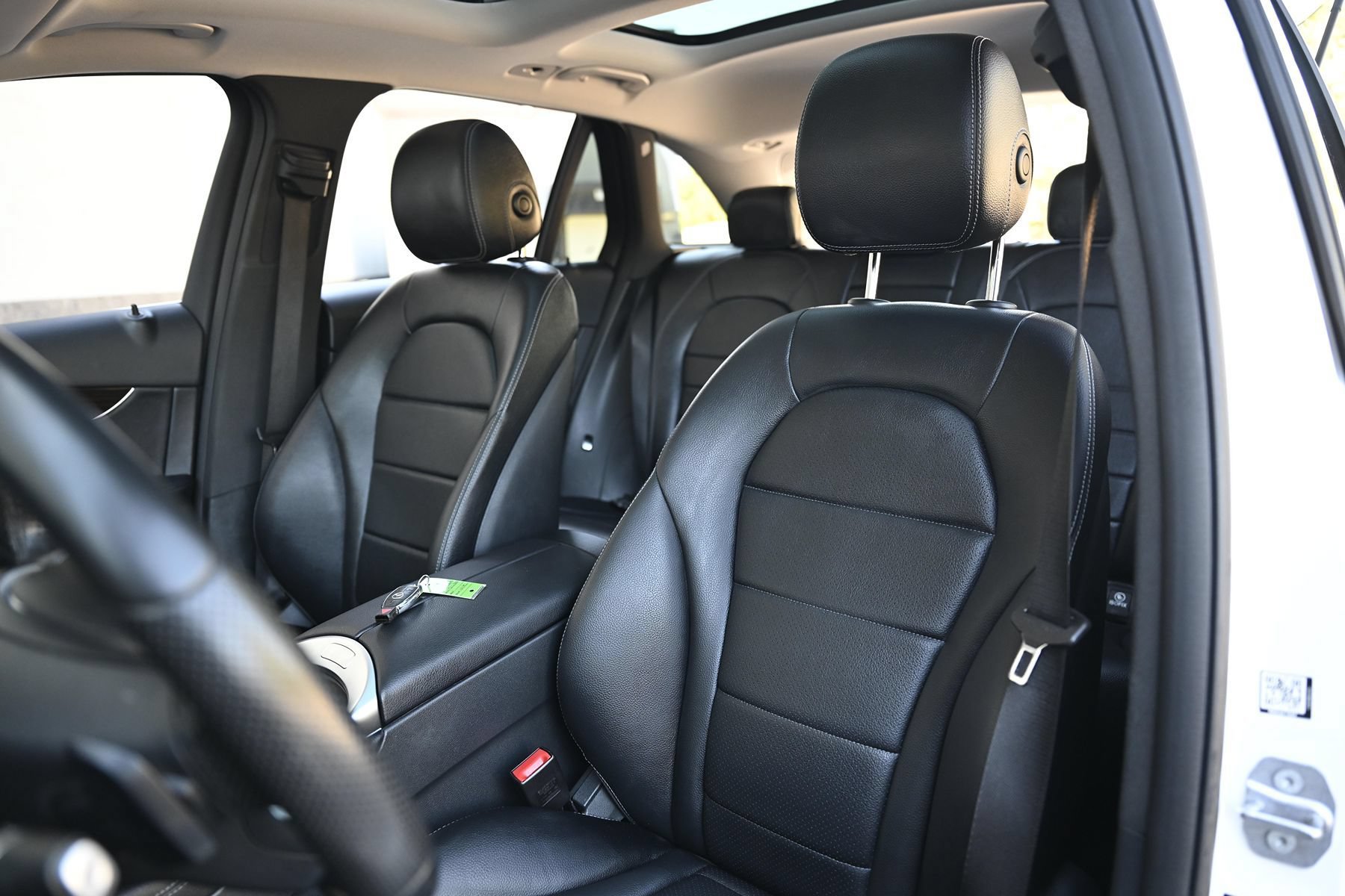 Used 2017 Mercedes-Benz GLC 300 4MATIC image 16