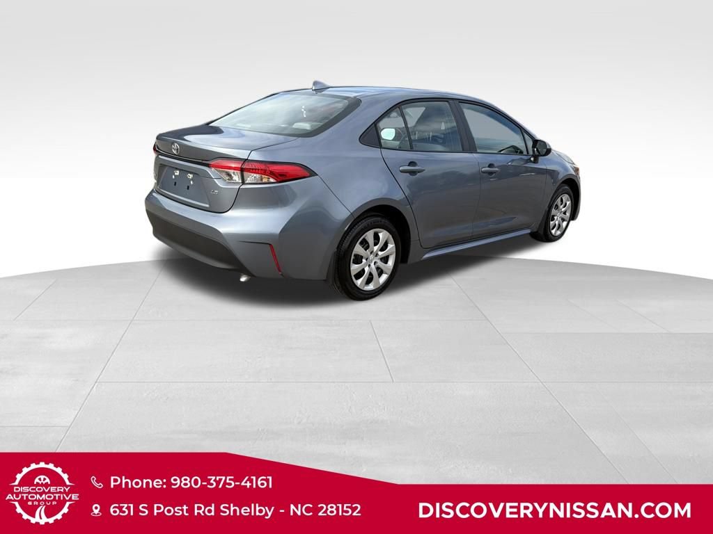 Used 2026 Toyota Corolla LE FWD image 6