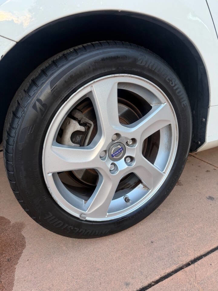 Used 2012 Volvo S60 T5 image 34