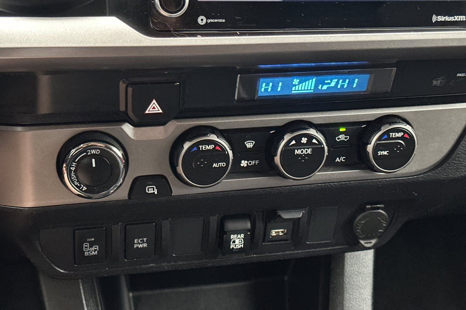 Used 2022 Toyota Tacoma SR5 w/ Technology Package image 19