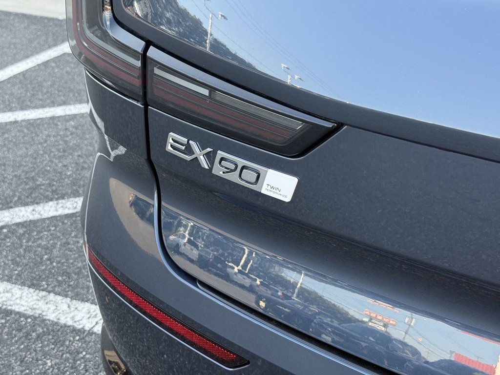 Used 2025 Volvo EX90 Ultra image 6