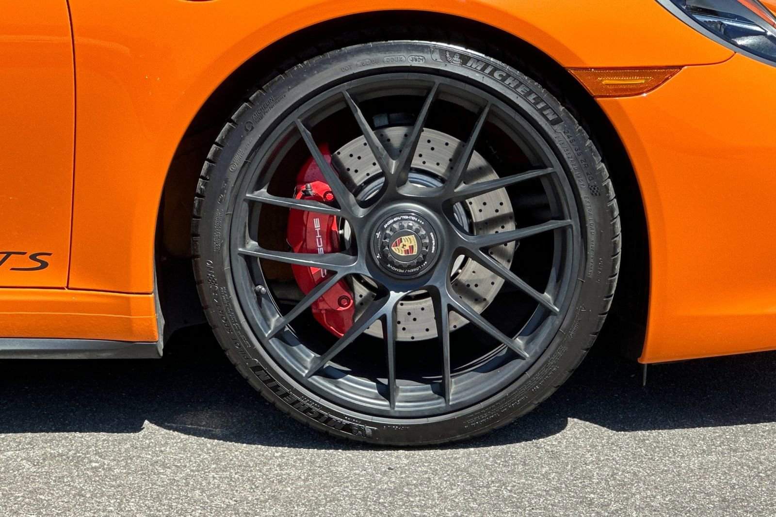 Used 2018 Porsche 911 Targa 4 GTS image 42