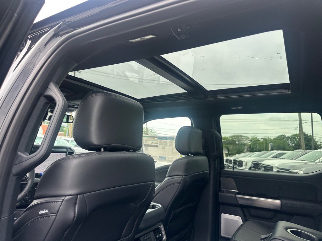 New 2025 Ford F250 Platinum image 43