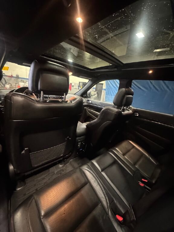 Used 2021 Jeep Grand Cherokee Trailhawk w/ Trailhawk Luxury Group image 17