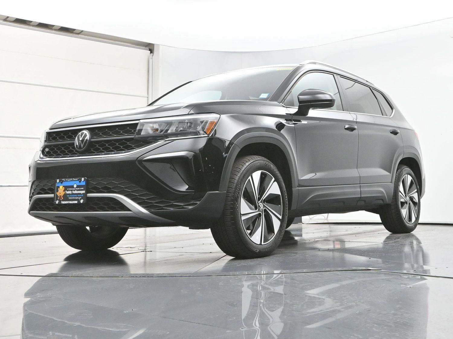 Used 2024 Volkswagen Taos SE image 30