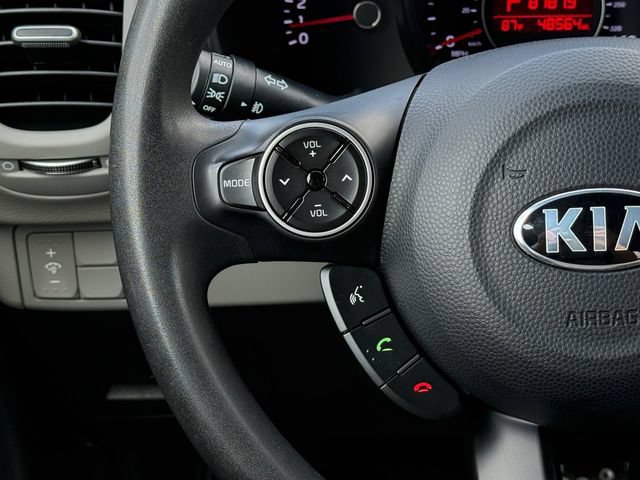 Used 2016 Kia Soul + FWD image 18