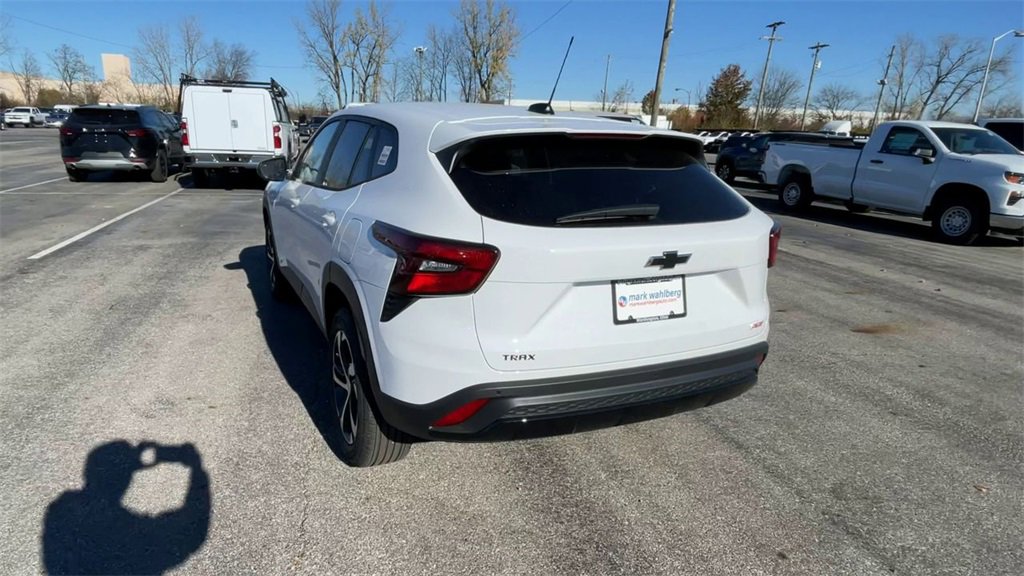 New 2026 Chevrolet Trax RS image 8