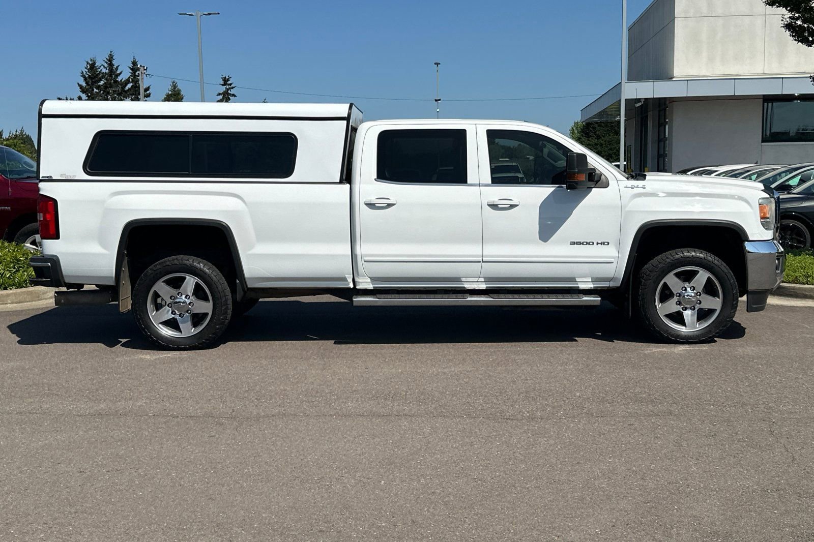 Used 2015 GMC Sierra 3500 SLE AWD/4WD image 3
