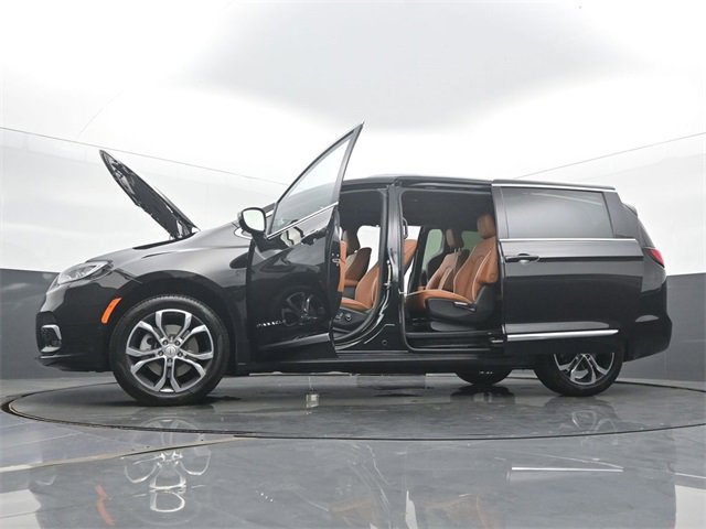 New 2026 Chrysler Pacifica Pinnacle image 59