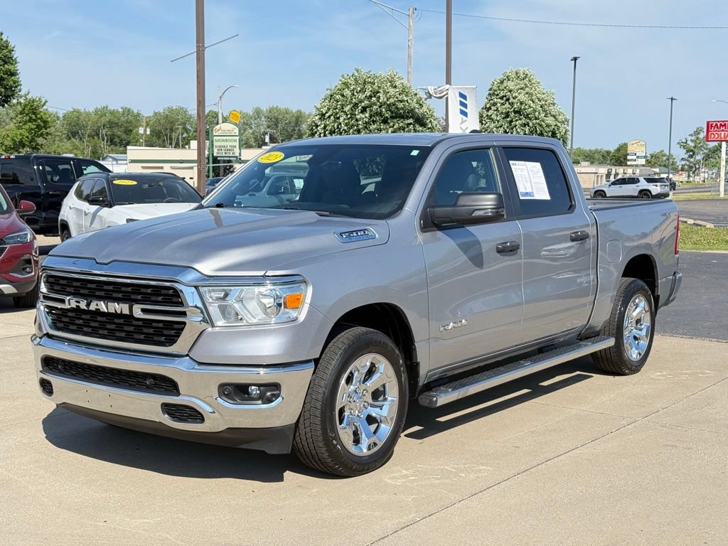 Used 2023 RAM 1500 Big Horn AWD/4WD image 3