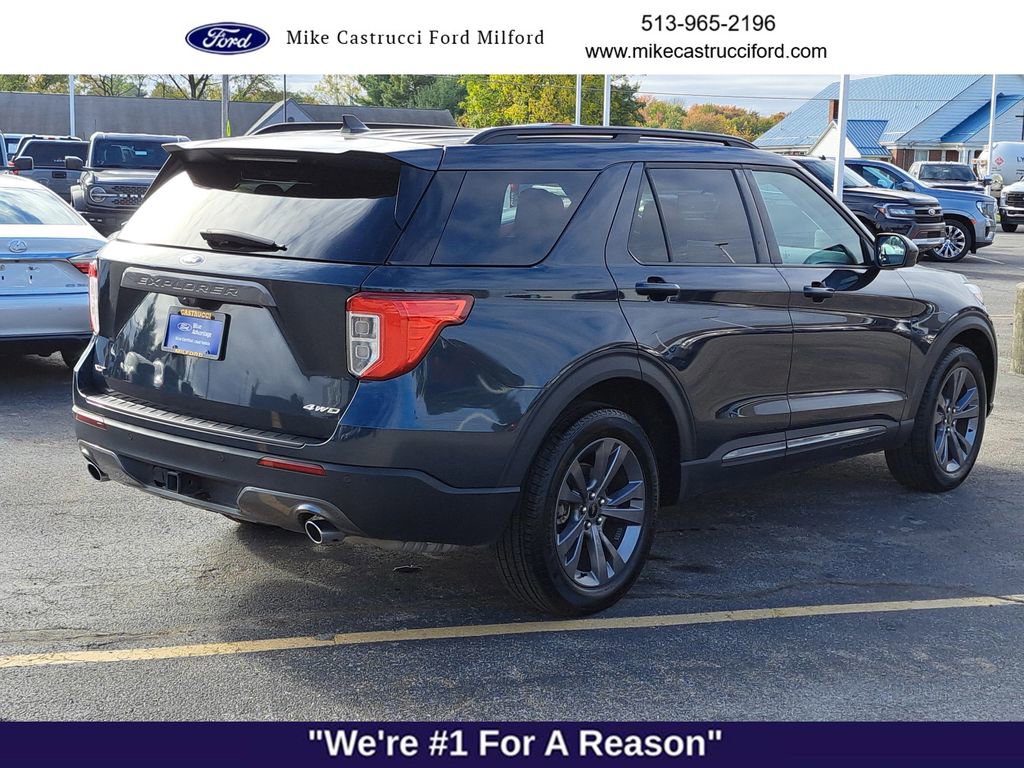 Certified 2024 Ford Explorer XLT w/ Equipment Group 202A image 5