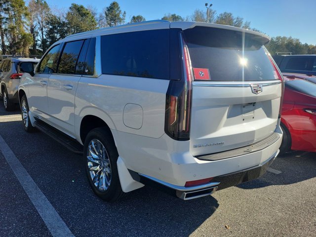 Used 2021 Cadillac Escalade ESV Premium Luxury w/ LPO, Illumination Package image 6