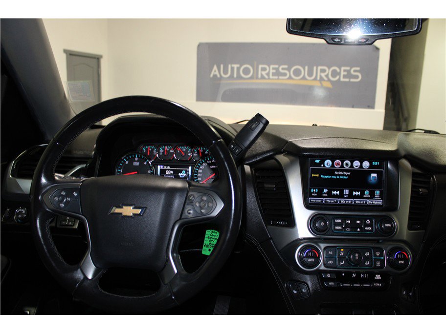 Used 2016 Chevrolet Suburban LT image 39