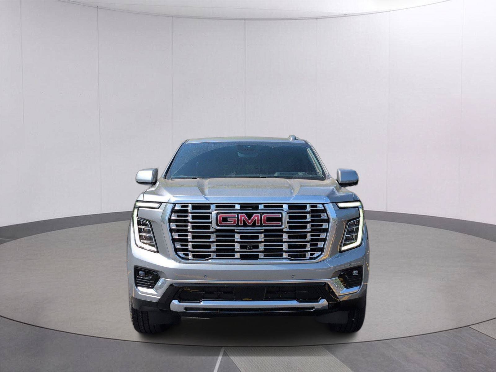 New 2026 GMC Yukon Denali w/ Denali Reserve Package AWD/4WD image 9