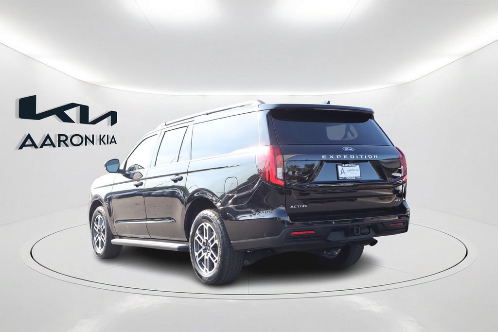 Used 2025 Ford Expedition Max Active AWD/4WD image 7