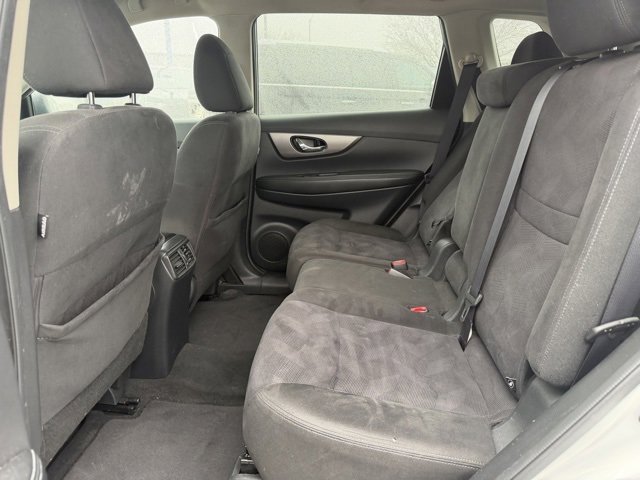 Used 2015 Nissan Rogue SV image 10