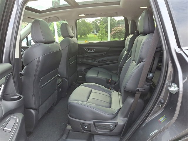 New 2025 Subaru Ascent Limited image 7