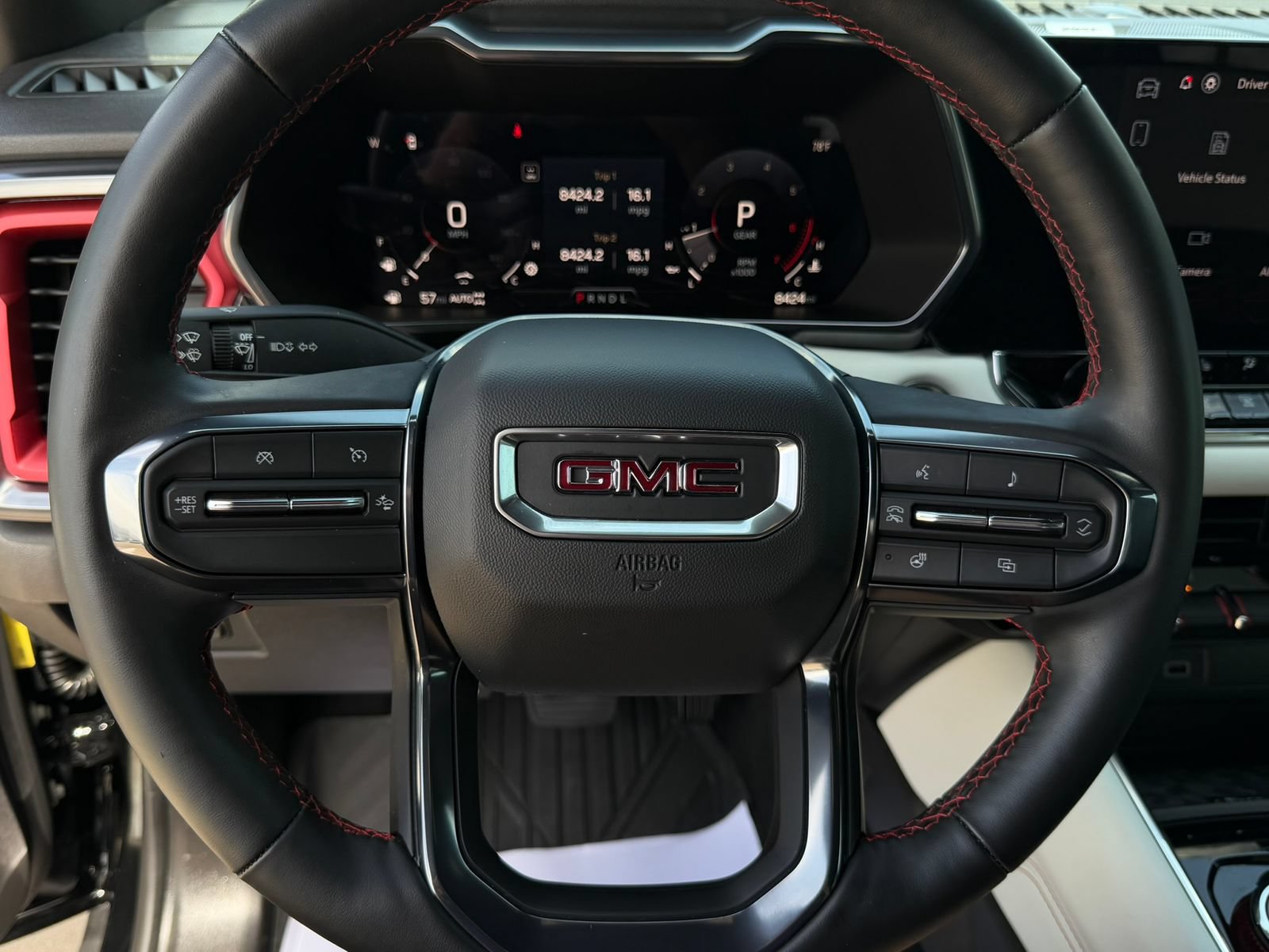 Used 2024 GMC Canyon AT4X AWD/4WD image 26