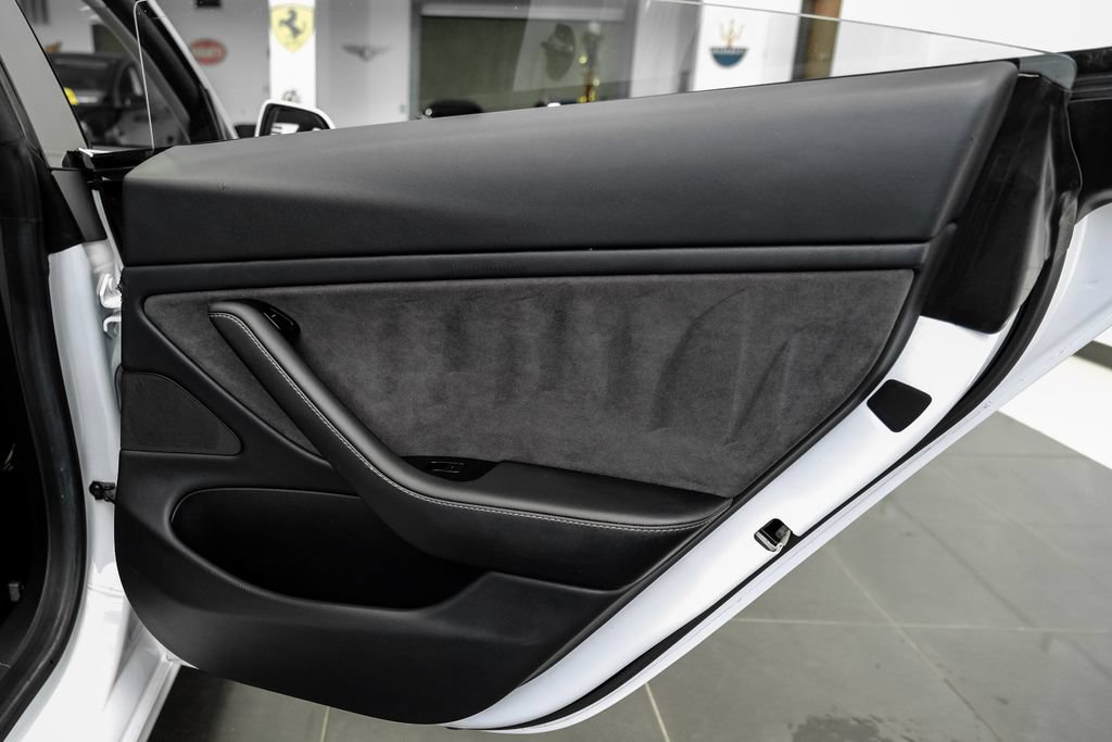 Used 2019 Tesla Model 3 Long Range RWD image 38