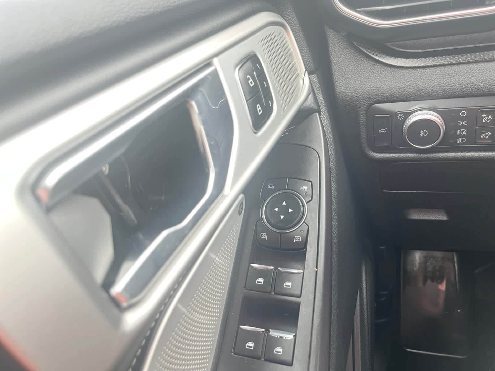 Used 2020 Ford Explorer ST w/ Premium Technology Package AWD/4WD image 17
