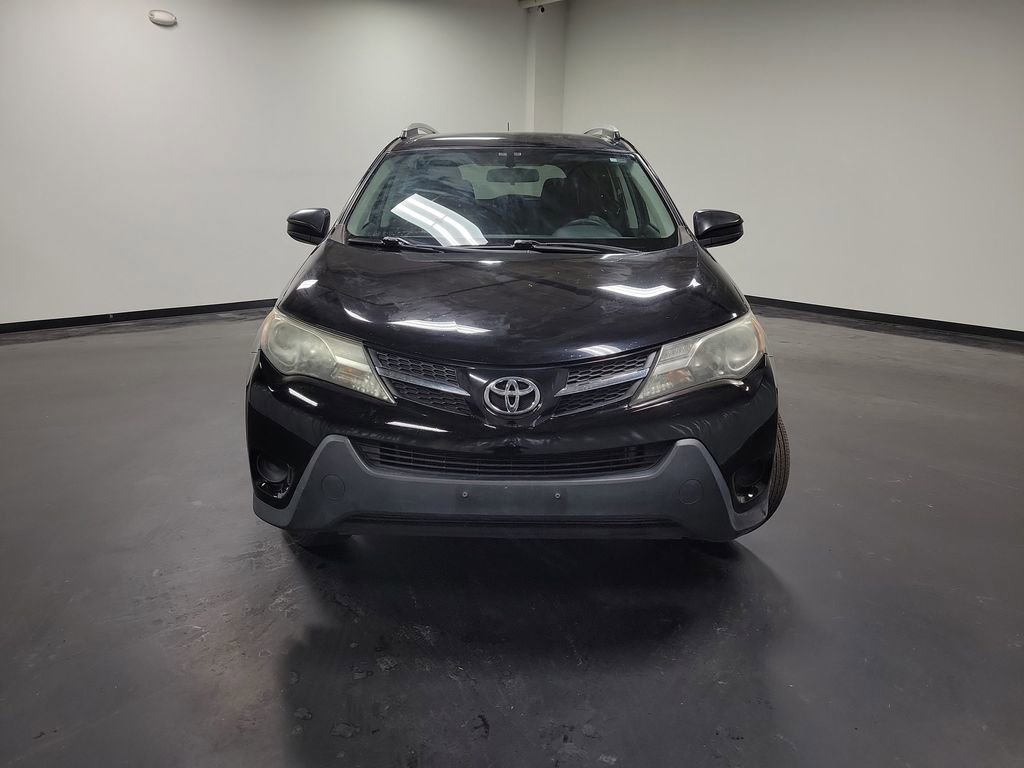 Used 2015 Toyota RAV4 LE image 2