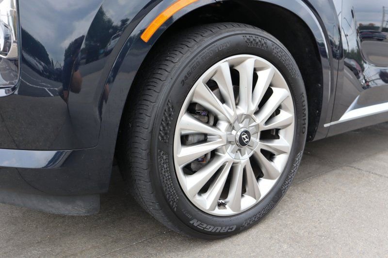 Used 2020 Hyundai Palisade Limited image 8