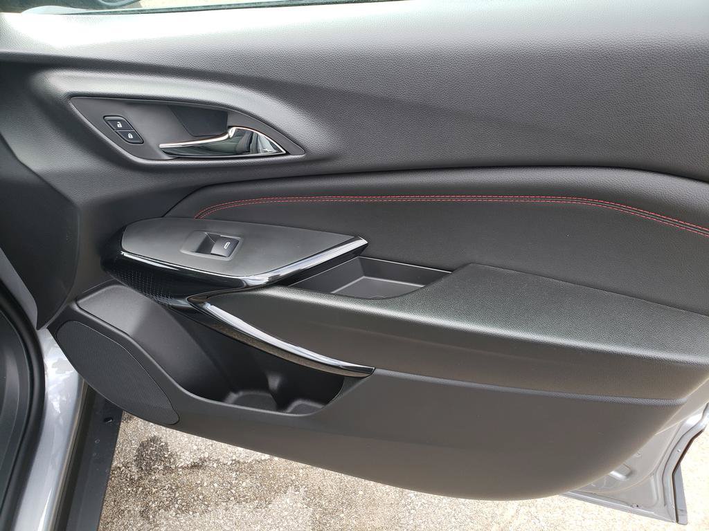 New 2026 Chevrolet Trax RS w/ Sunroof Package FWD image 23