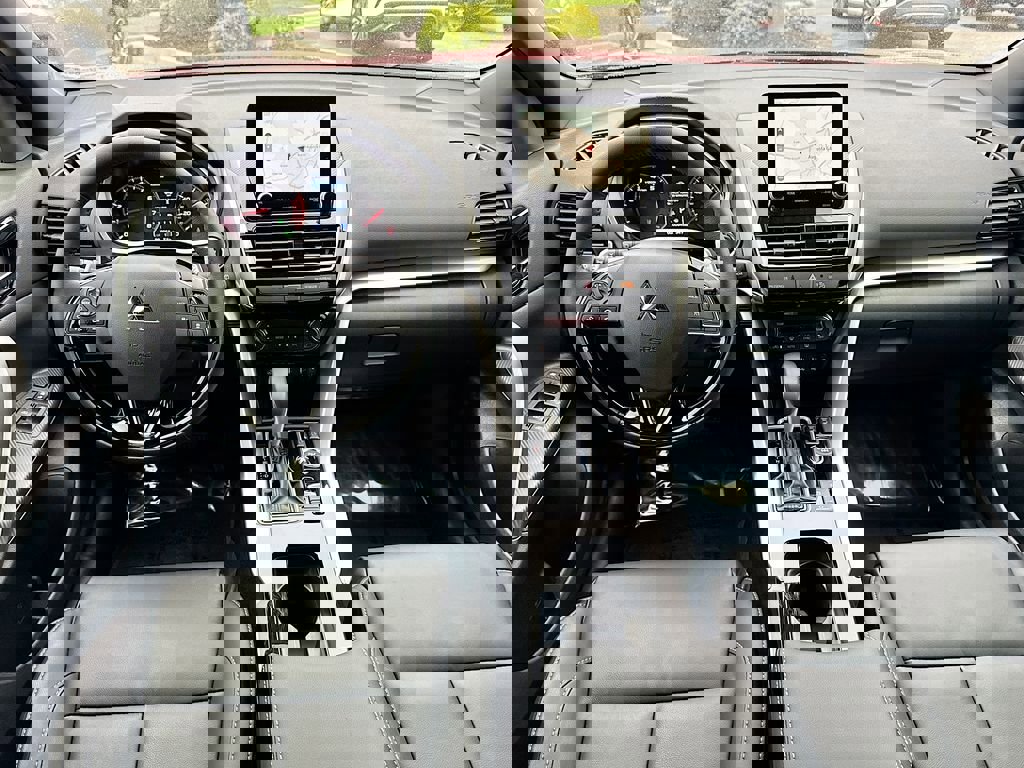 Used 2025 Mitsubishi Eclipse Cross Black Edition image 24