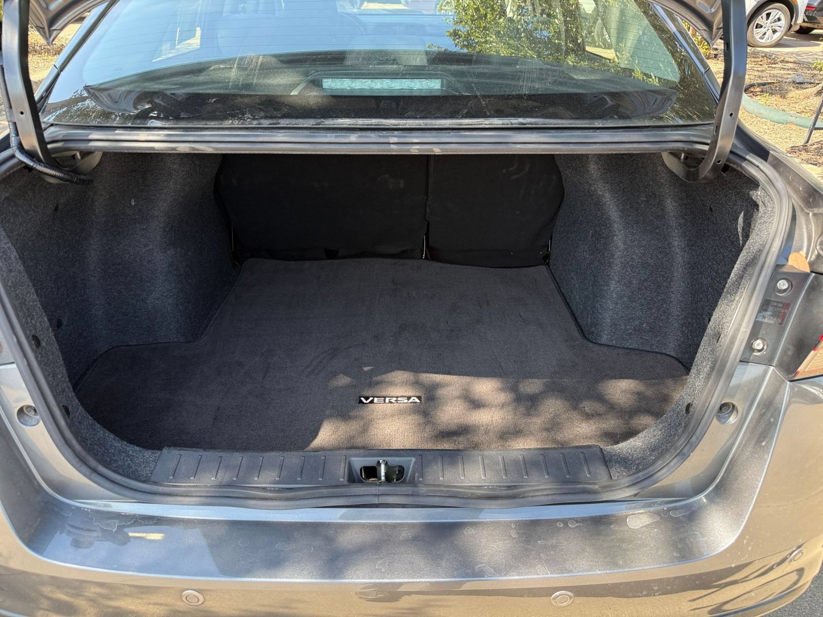 Used 2025 Nissan Versa SV FWD image 26