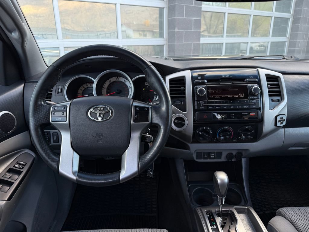 Used 2012 Toyota Tacoma 4x4 Double Cab w/ TRD Off-Road Pkg image 27