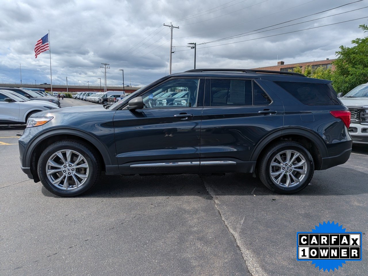 Certified 2024 Ford Explorer XLT w/ Equipment Group 202A AWD/4WD image 7