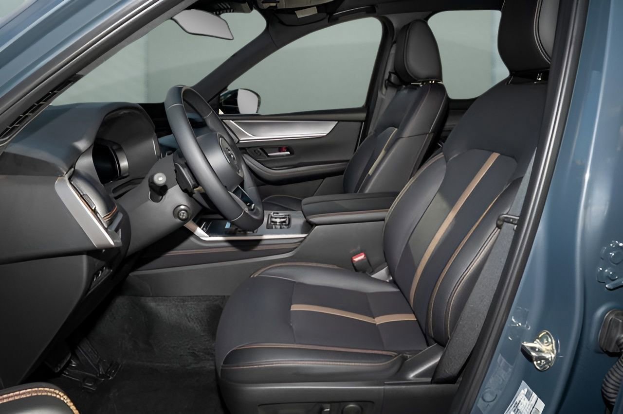 Used 2025 MAZDA CX-70 3.3 Turbo S w/ Premium Package image 16