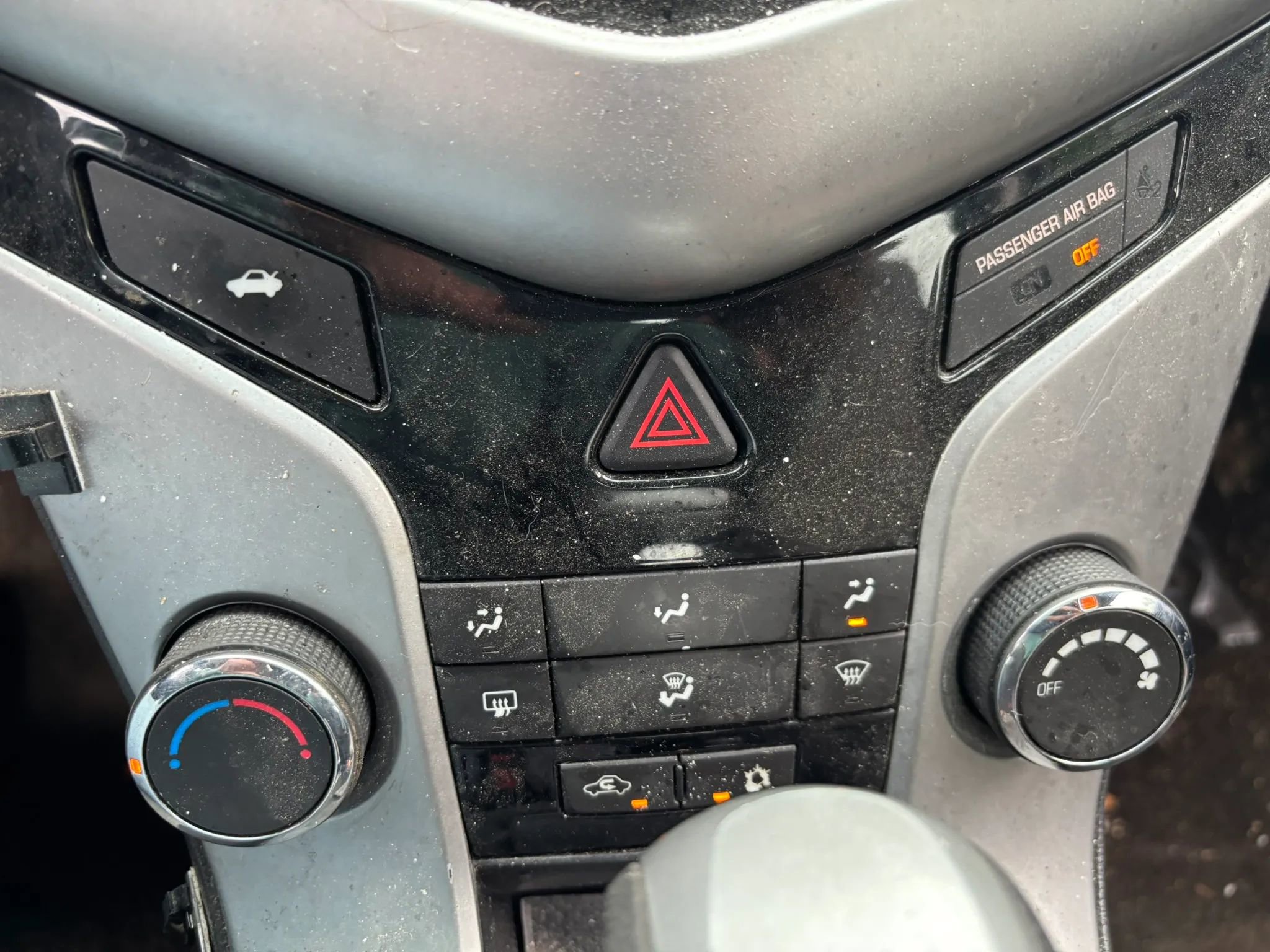 Used 2015 Chevrolet Cruze LS FWD image 16