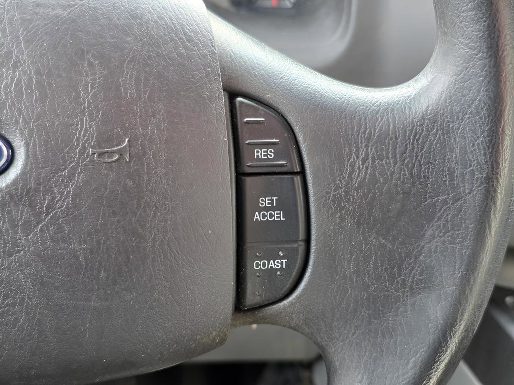 Used 2019 Ford E-350 and Econoline 350 Super Duty image 26