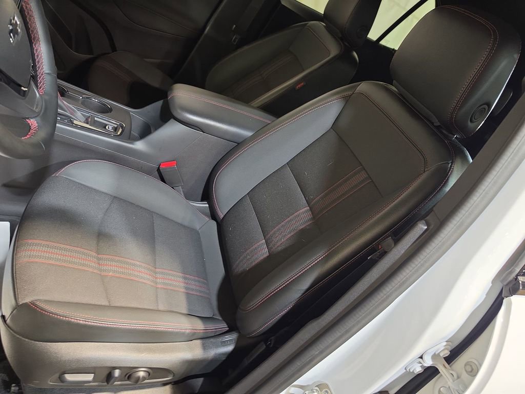 Used 2024 Chevrolet Equinox RS w/ LPO, Floor Liner Package image 13