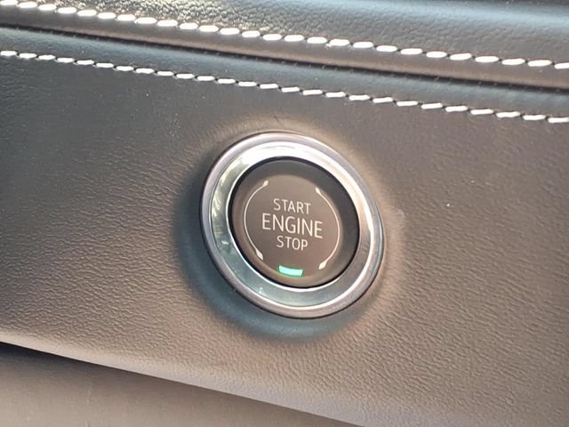Certified 2026 Cadillac Escalade ESV V w/ LPO, ONYX Package AWD/4WD image 26