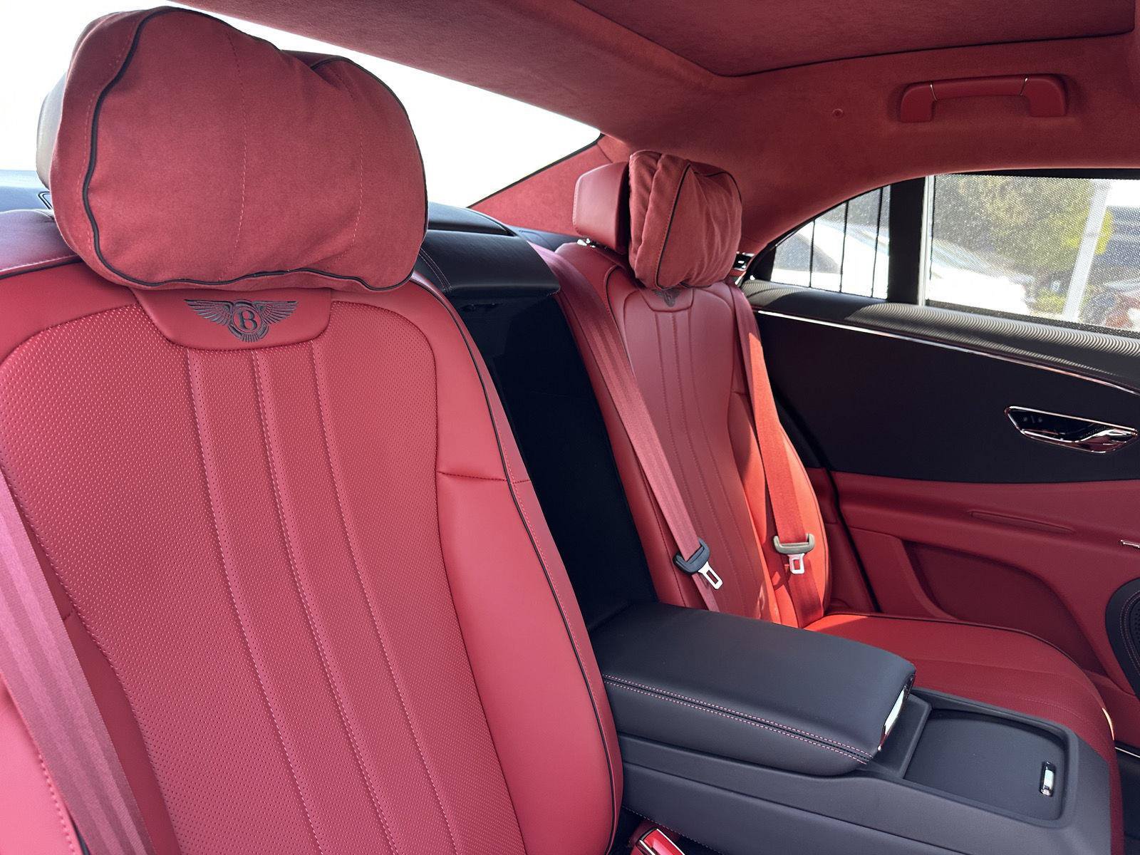 New 2026 Bentley Flying Spur V8 AWD/4WD image 23