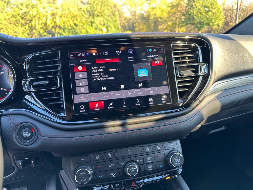 Certified 2025 Dodge Durango GT AWD/4WD image 11