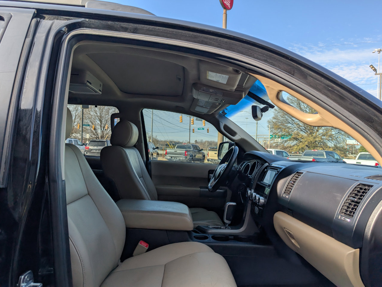 Used 2015 Toyota Sequoia Limited image 24