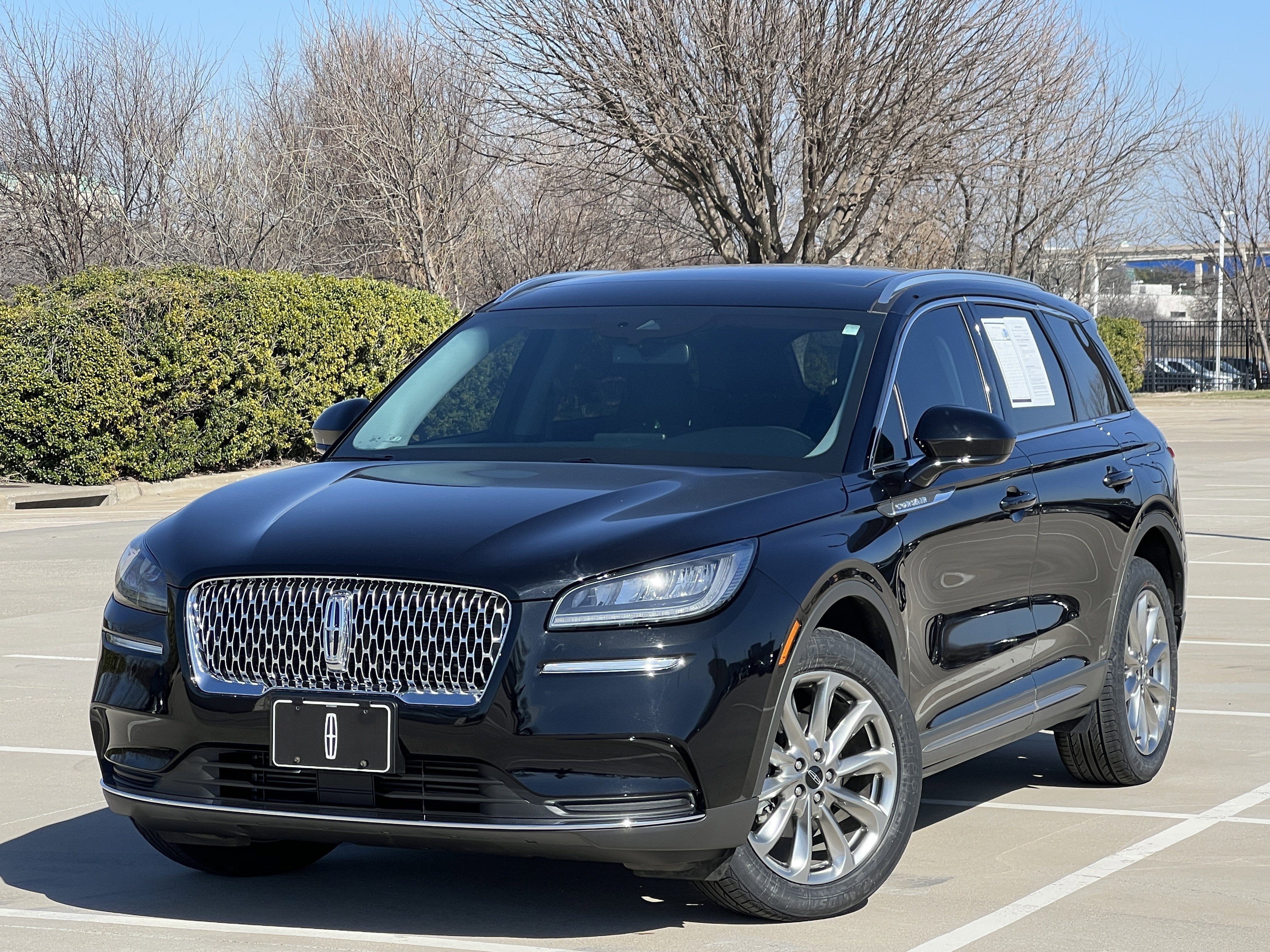 Certified 2022 Lincoln Corsair FWD w/ Premium Package image 2