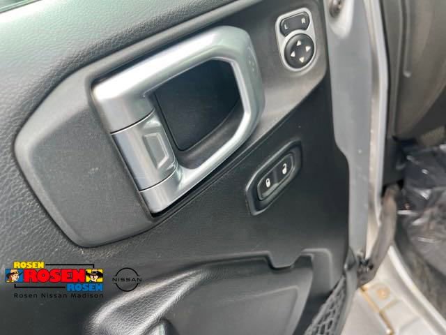 Used 2019 Jeep Wrangler Unlimited Sport S AWD/4WD image 11